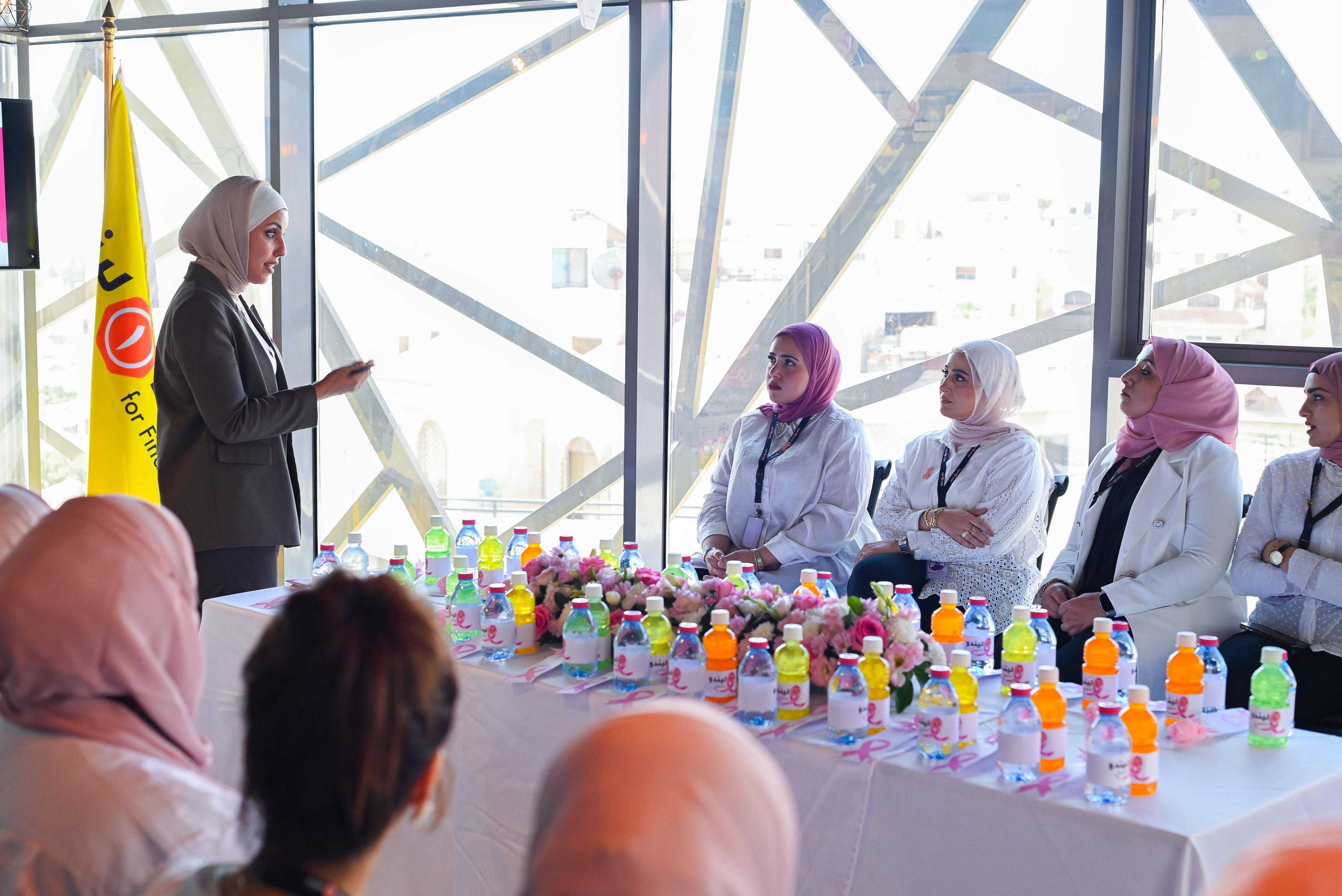 شهر التوعية بسرطان الثدي